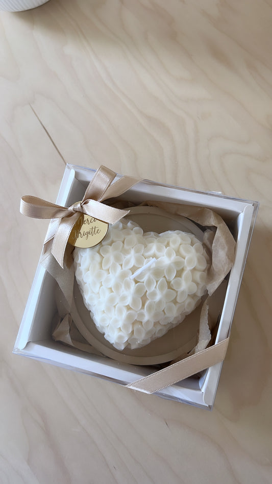 Caja de corazón de flores personalizada